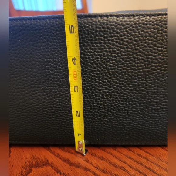 Red and Black Plaid Handbag - Picture 7 of 7